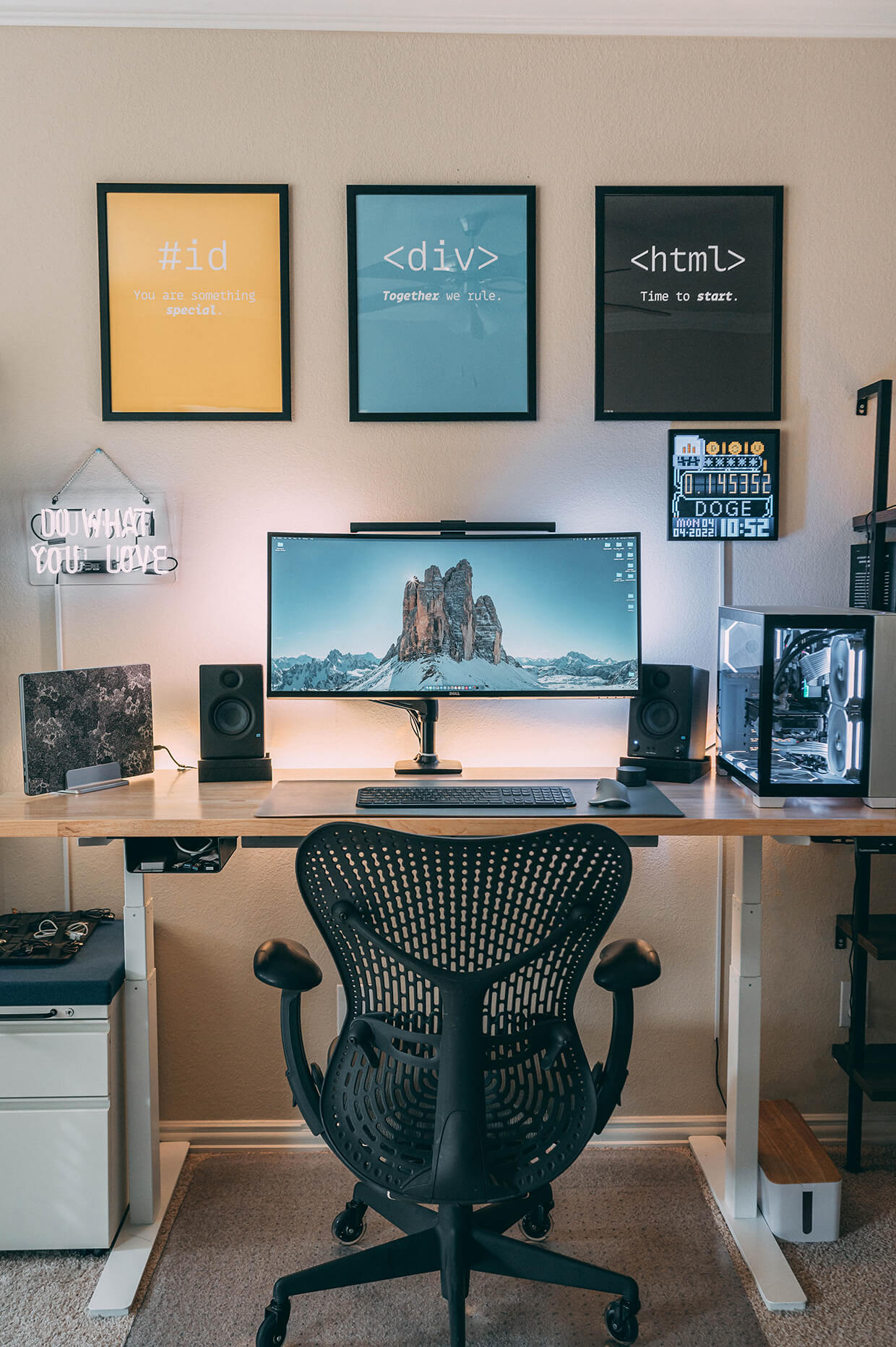 Creating the perfect work from home workspace